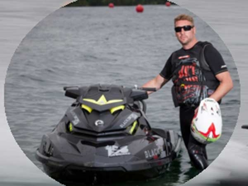 ما هي أسرع دراجة مائية في العالم؟